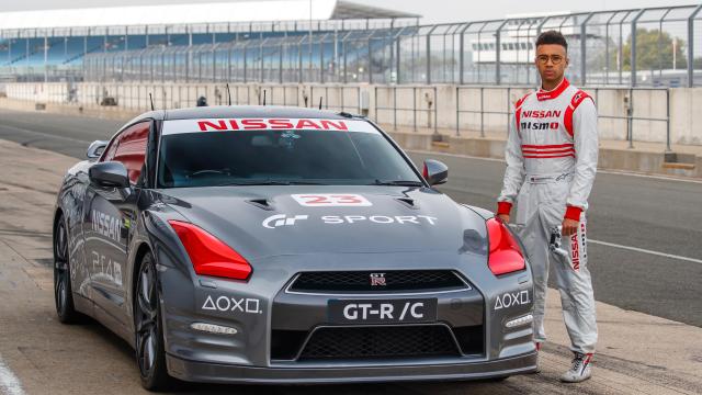 Nissan Raced A GT-R Around A Track At 210KM/H, Using A PS4 Controller