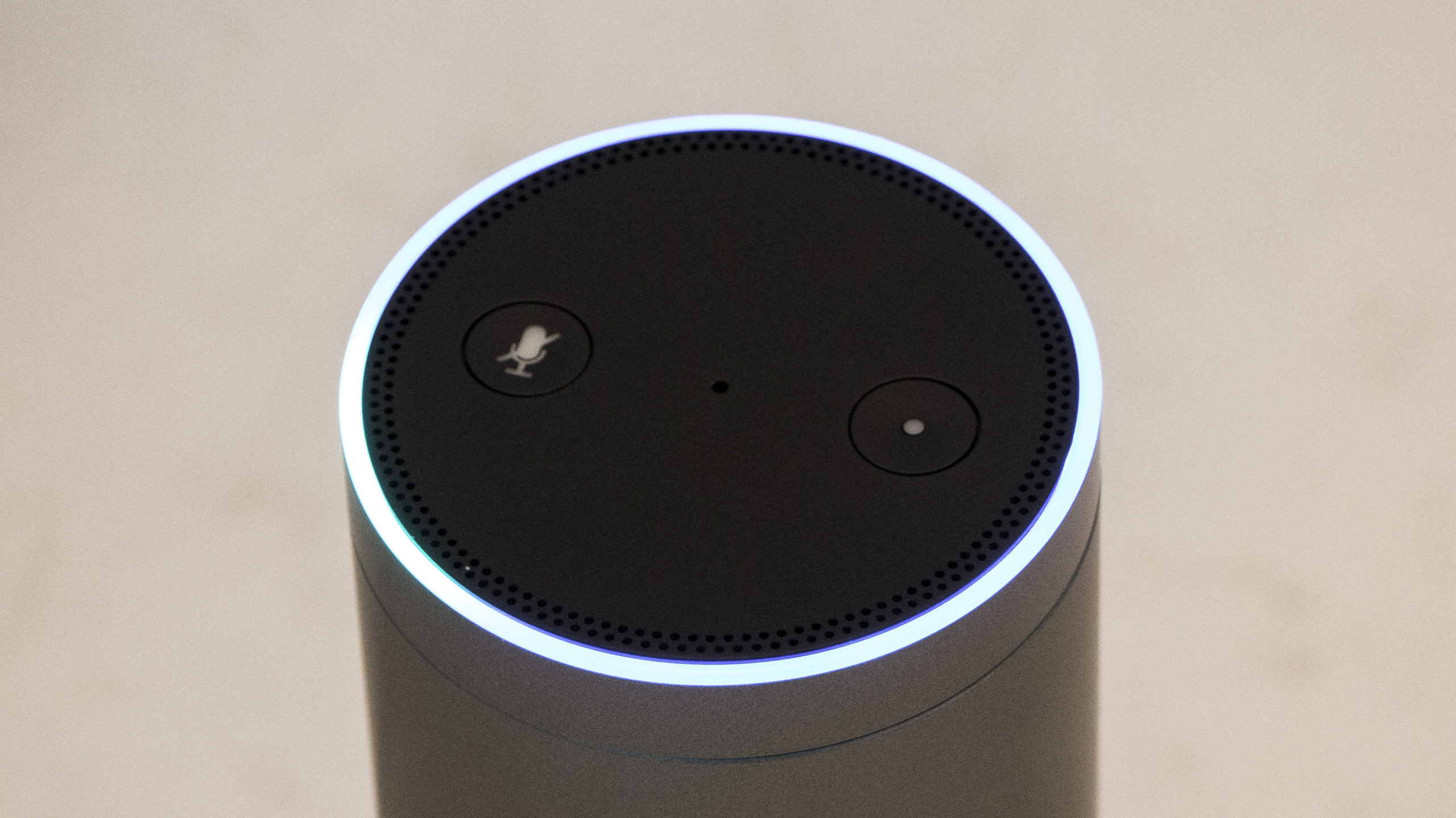 Amazon Echo Plus: The Gizmodo Review