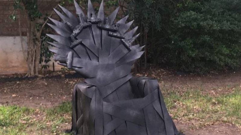 The Only Way To Get Off The Iron Throne When It’s Become Too Much Work Is To Sell It On Craigslist 