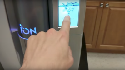 Man Hilariously Reviews The Annoying Water Machine At His Office