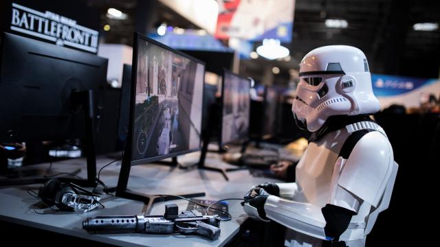 Belgian Gaming Commission Decides Battlefront 2-Style Loot Boxes Are Gambling, Wants Them Banned