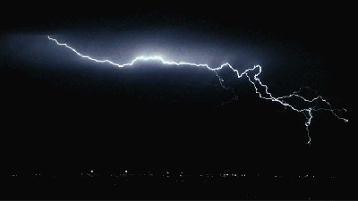 Storm Chaser Captures Slo-Mo Lightning Footage Like You’ve Never Seen Before