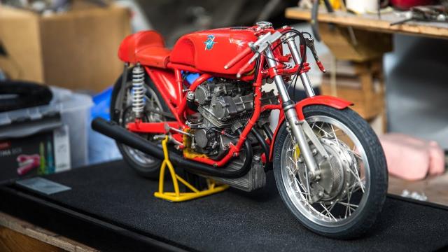 This Amazing Quarter-Scale Replica Motorcycle Was Made Entirely By Hand