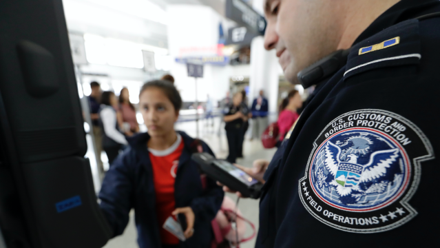 US Homeland Security’s Airport Facial Scans Are Buggy And Possibly Illegal, Report Finds