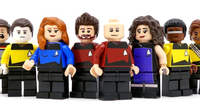 You Can Beam Whatever You Want From My Wallet For These Custom Star Trek: TNG Minifigures 