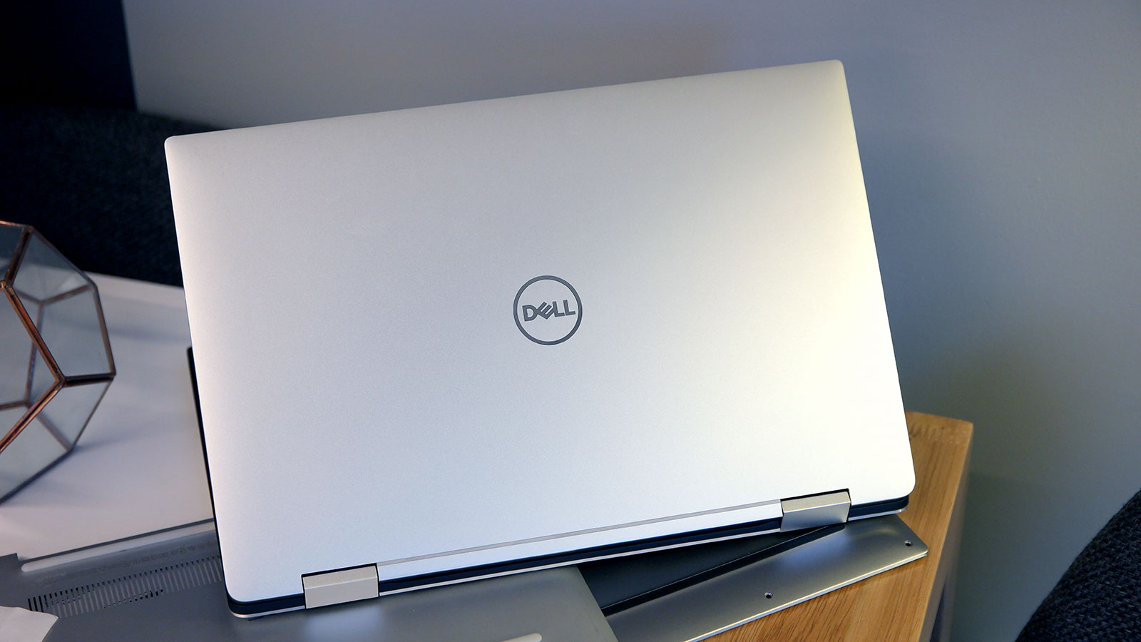 Dell’s XPS 15 2-in-1 Wants To Be The Anti-MacBook Pro
