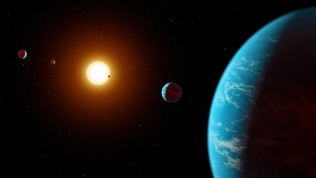 Australian Amateur Astronomers Discover Star System With Five Rocky Planets