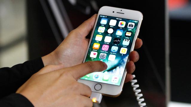 South Korean Prosecutors Are Investigating Apple Over The iPhone Throttling Controversy