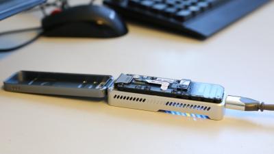 Scientists Sequence Human Genome With Handheld USB Device