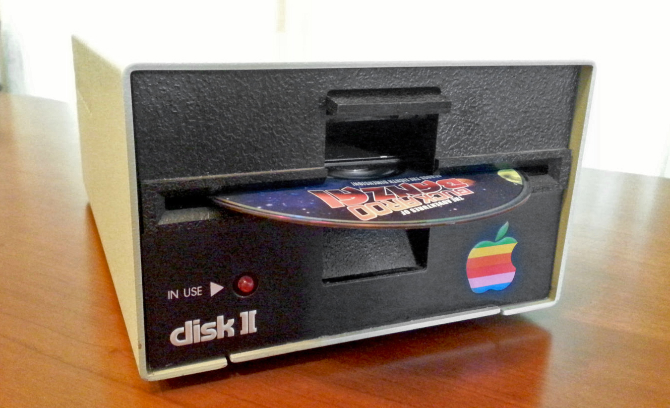 I Desperately Want This Ancient Apple Disk Drive With A Blu-Ray Upgrade