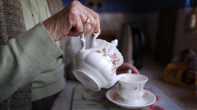 A Study Showing The Dangers Of Hot Tea Reveals How Complex Cancer Risks Can Be