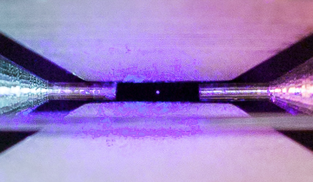 Picture Of Single Trapped Atom Wins UK Science Photography Prize