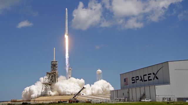SpaceX Delays Next Falcon 9 Launch, Said To Carry Starlink Prototypes, To At Least February 21