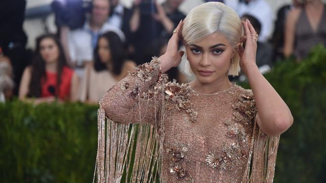 Stock Price Tumble Teaches Snapchat What Happens When You Disappoint Kylie Jenner