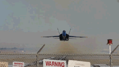 Standing This Close To A Fighter Jet Taking Off Must Sound Unbelievable