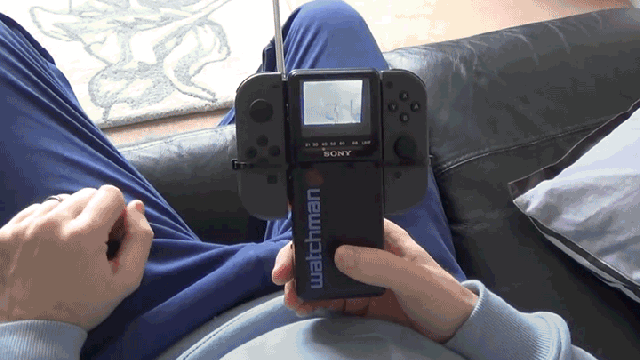 Clever Hacker Got His Nintendo Switch To Work On An ’80s Sony Watchman Without Any Wires
