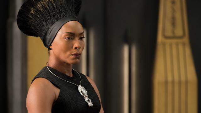 Angela Bassett Would Have Made A Fantastic Killmonger In Black Panther