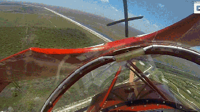 Luckiest Stunt Pilot Ever Miraculously Avoids A Crash-Landing After His Engine Dies