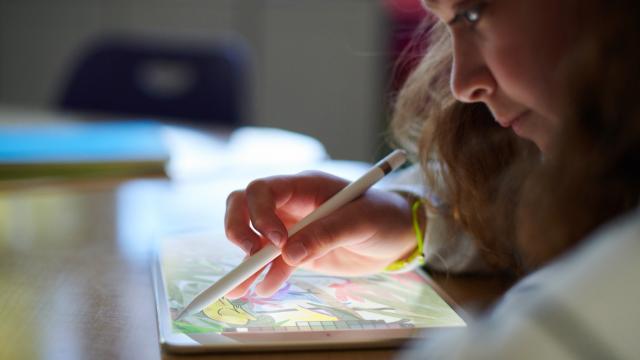 Oh Hey, There’s A New iPad With Pencil Support