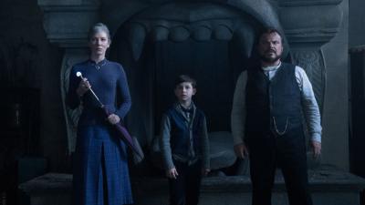 The House With A Clock In Its Walls Trailer Features A Whole Different Kind Of Haunted House