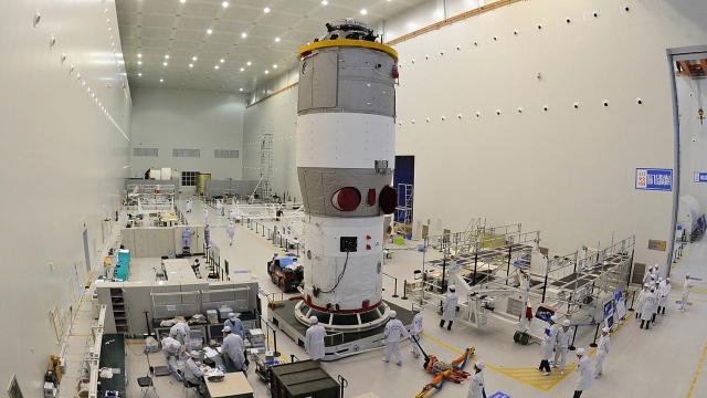 Tiangong-1 Is Now Predicted To Hit Earth At 10:30am AEST Monday, Give Or Take Up To 7 Hours