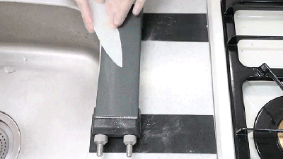 A Chef’s Knife Made From Plastic Wrap Proves Everything In Your Kitchen Is A Blade Waiting To Happen