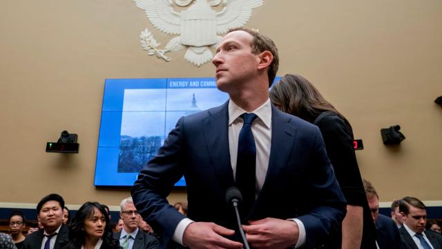 Facebook Spent $20 Million On Relatable Guy Mark Zuckerberg’s Bodyguards And Flights Since 2015