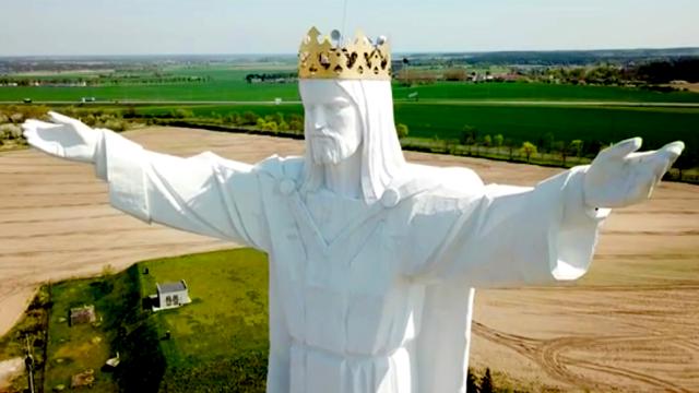 An Enormous Statue Of Jesus In Poland Just Got Internet Antennas And No One’s Sure Why