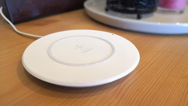 Surprise! Belkin’s Wireless iPhone Charger Also Works With Androids