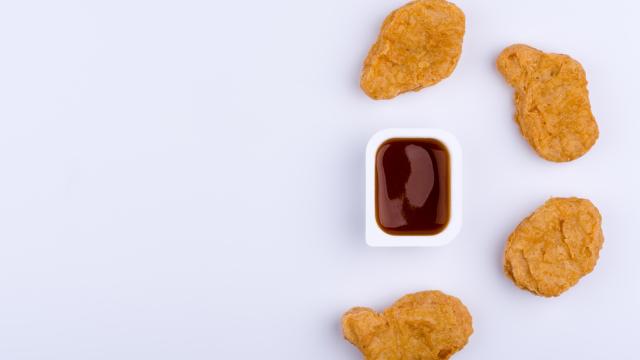 20 Tonnes Of Chicken Nuggets Strewn All Over The Hume Highway Are Causing Lane Closures [Updated]