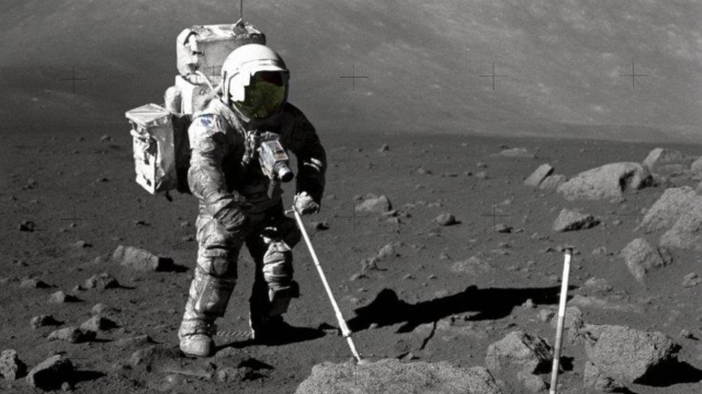 Simulated Moon Dust Kills Cells And Alters DNA, Signalling Trouble For Future Lunar Colonists