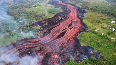 Creeping Lava Now Threatens Major Hawaiian Power Plant
