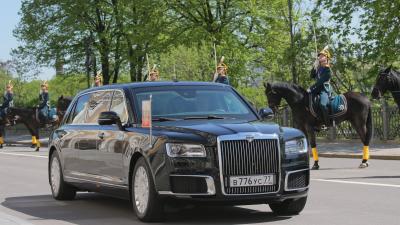 Putin Has Started Fanging Around In A Russian-Made Limo