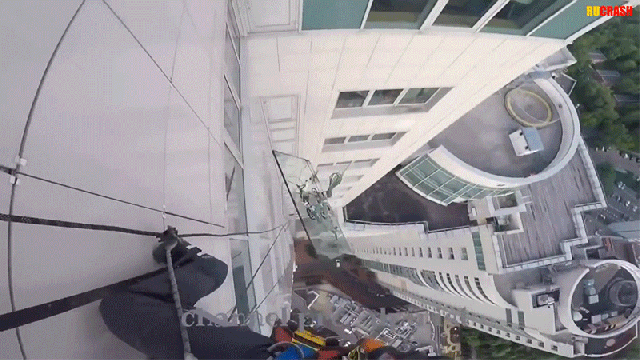 Skyscraper Window Replacement Goes Horribly, Horribly Wrong