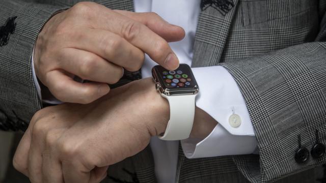 Canadian Judge Finds Woman Guilty Of Distracted Driving For Looking At Her Apple Watch