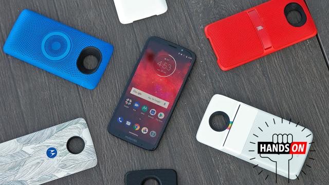 Motorola Won’t Give Up On Modular Smartphones No Matter How Silly They Are