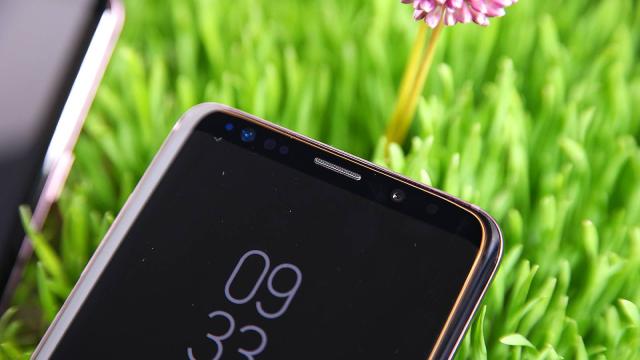 These Samsung Galaxy S10 Rumours Actually Sound Pretty Great