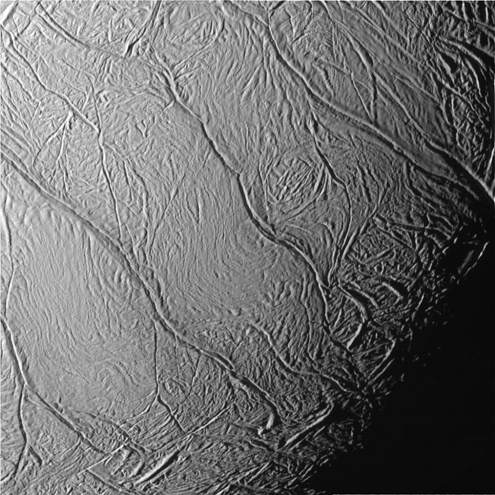 The Discovery Of Complex Organic Molecules On Saturn’s Moon Enceladus Is A Huge Deal