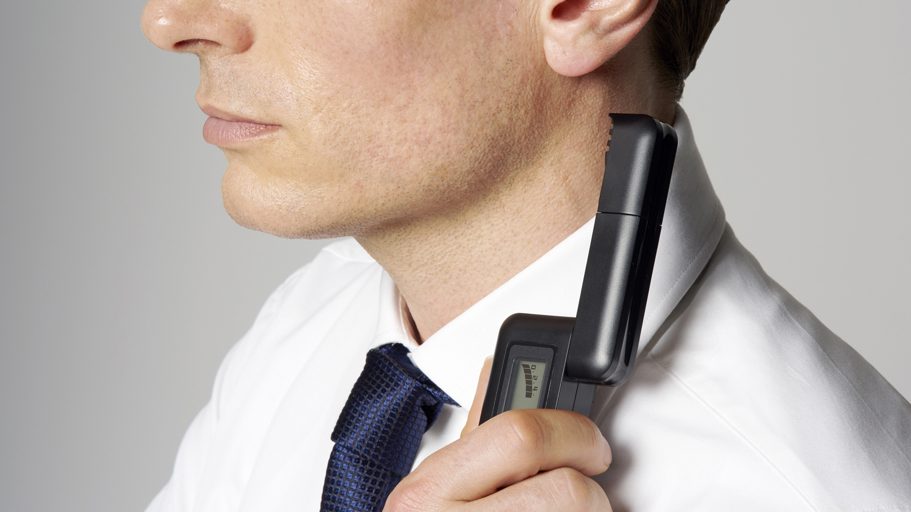 This New Handheld Device Detects Your Smelly Body Odour Before Your Co-Workers Do