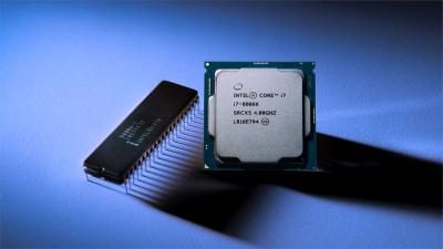 Watch Intel’s Anniversary Edition i7-8086K CPU Hit 7.24GHz On Liquid Nitrogen
