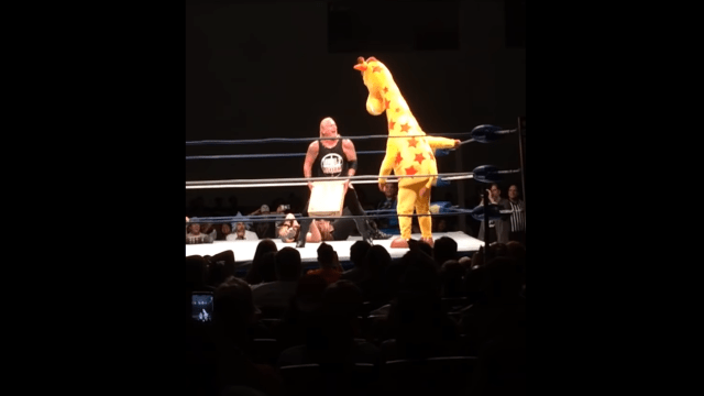 Watch Toys “R” Us’ Geoffrey The Giraffe Get Knocked Out Of The Ring With An Amazon Box