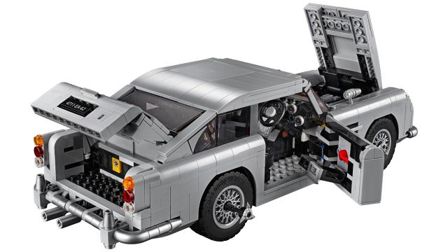 LEGO Recreated James Bond’s Aston Martin DB5 Complete With Ejector Seat And Hidden Machine Guns