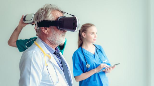 Using Virtual Reality To Find a Cure For Cancer