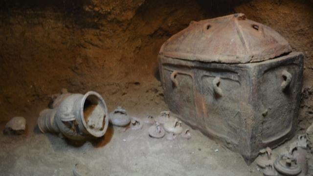 Greek Farmer Discovers 3400 Year-Old Tomb Beneath His Olive Grove