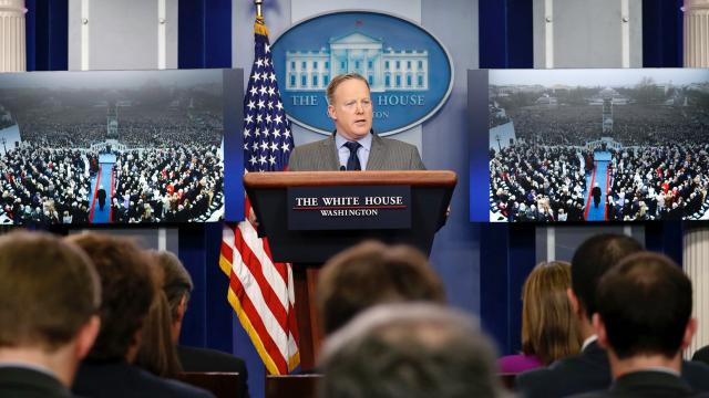 National Parks Service Doctored Trump Inauguration Photos To Make Crowd Look Bigger: Report