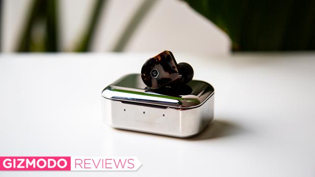 Master & Dynamic’s New True Wireless Earbuds Thump