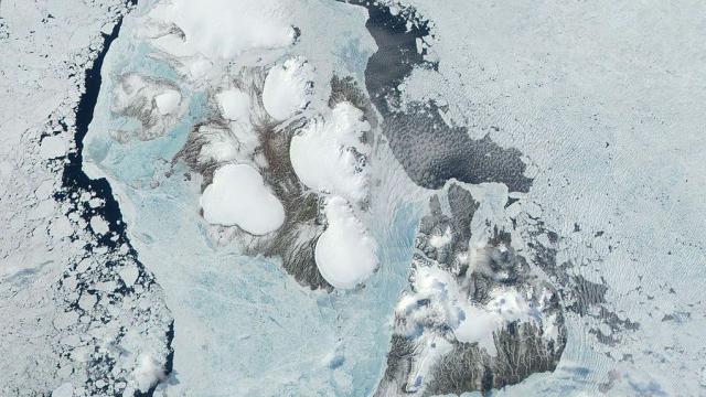 Watch A Russian Ice Cap Experience An ‘Unprecedented’ Melt Down