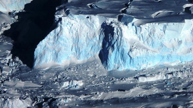 Earth Scientists Propose Giant Wall To Stop Antarctic Ice Sheet From Collapsing