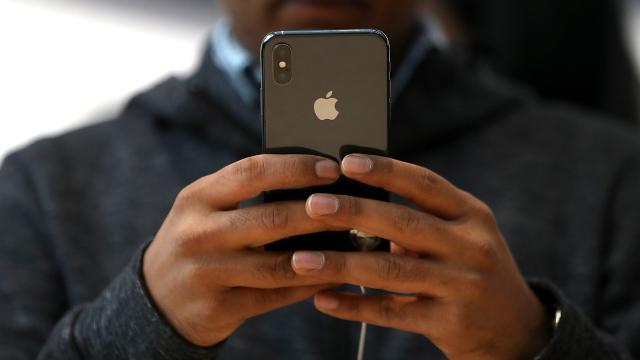 FBI Makes Child Porn Suspect Unlock iPhone X Using His Face 