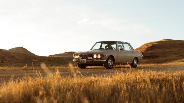 How To Make A Long-Distance Road Trip In An Old Car Not So Intimidating